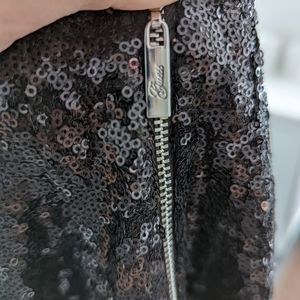 Super cute Guess skirt